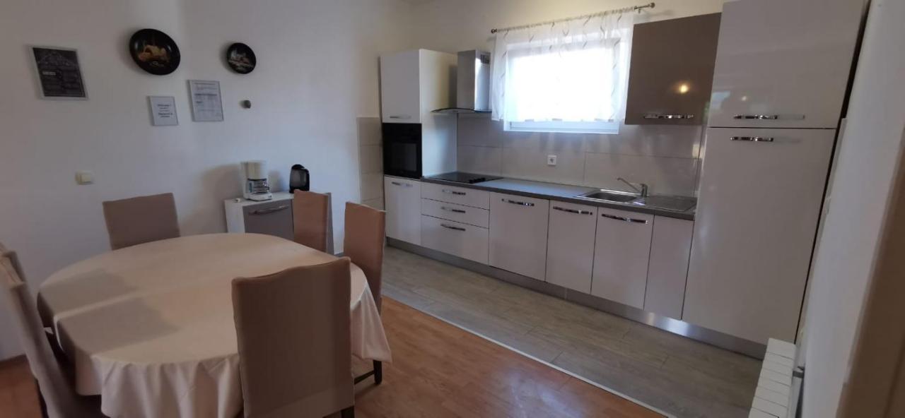Apartments Tolic Biograd Na Moru Extérieur photo