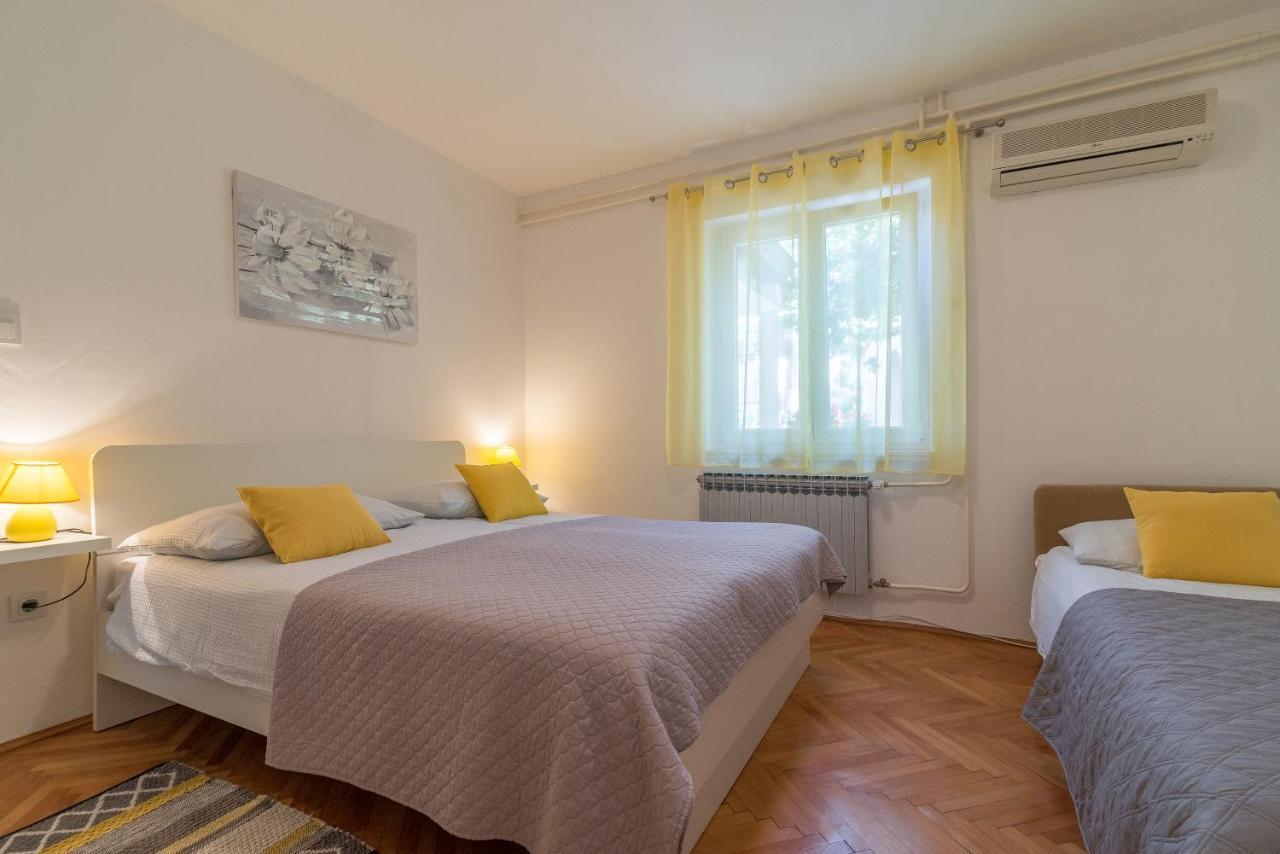 Apartments Tolic Biograd Na Moru Extérieur photo