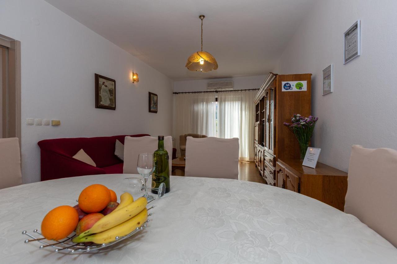Apartments Tolic Biograd Na Moru Extérieur photo