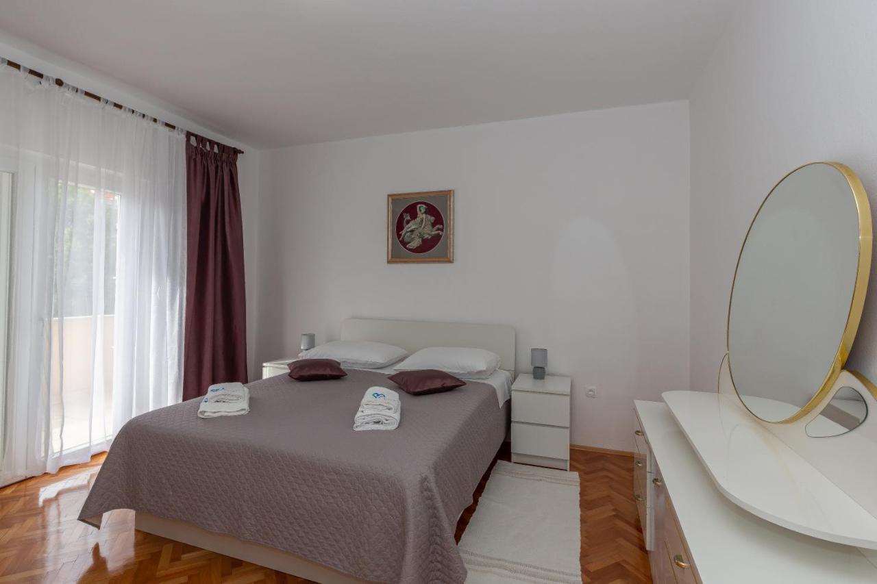Apartments Tolic Biograd Na Moru Extérieur photo