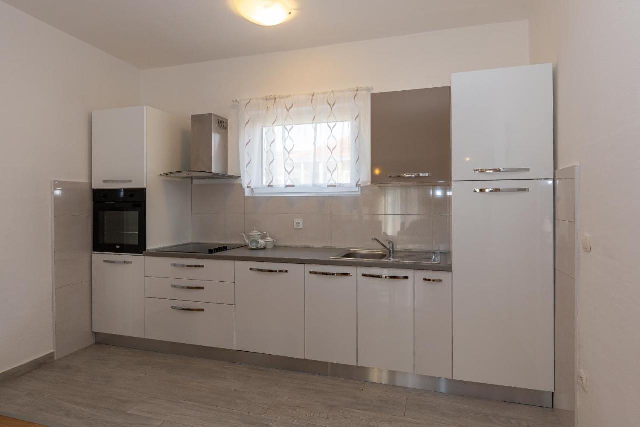 Apartments Tolic Biograd Na Moru Extérieur photo