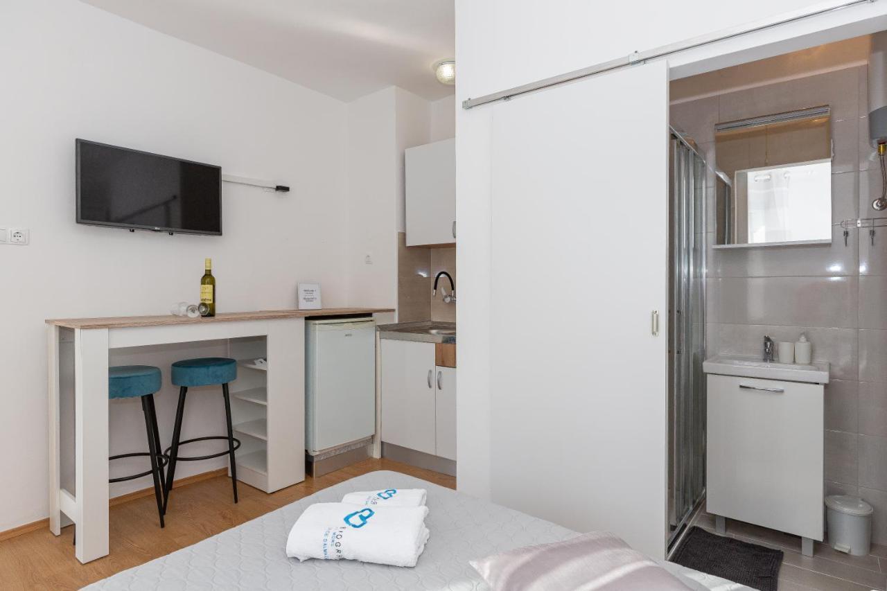 Apartments Tolic Biograd Na Moru Extérieur photo